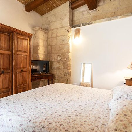 Masseria Torre Sant'Andrea 멜렌두뇨 외부 사진